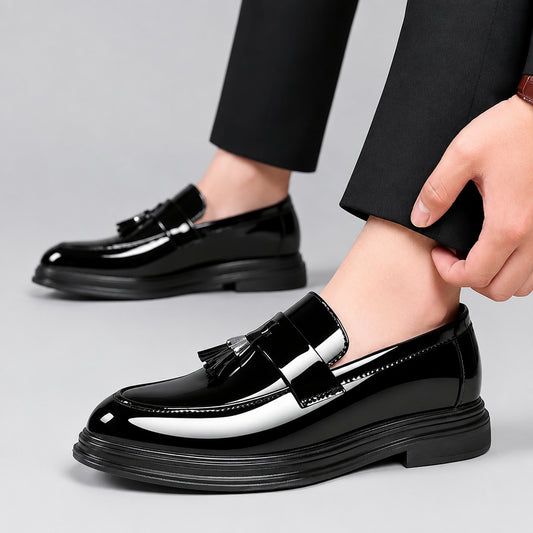 Mocasines negros con borlas