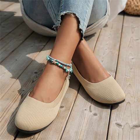 PLUXSTYLE::numise::comfort-fit-ballet-flat-footwear::lifestyle-keep-1