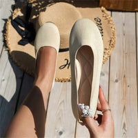 PLUXSTYLE::numise::comfort-fit-ballet-flat-footwear::lifestyle-keep-2