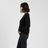 Maglione classico da donna con scollo a V