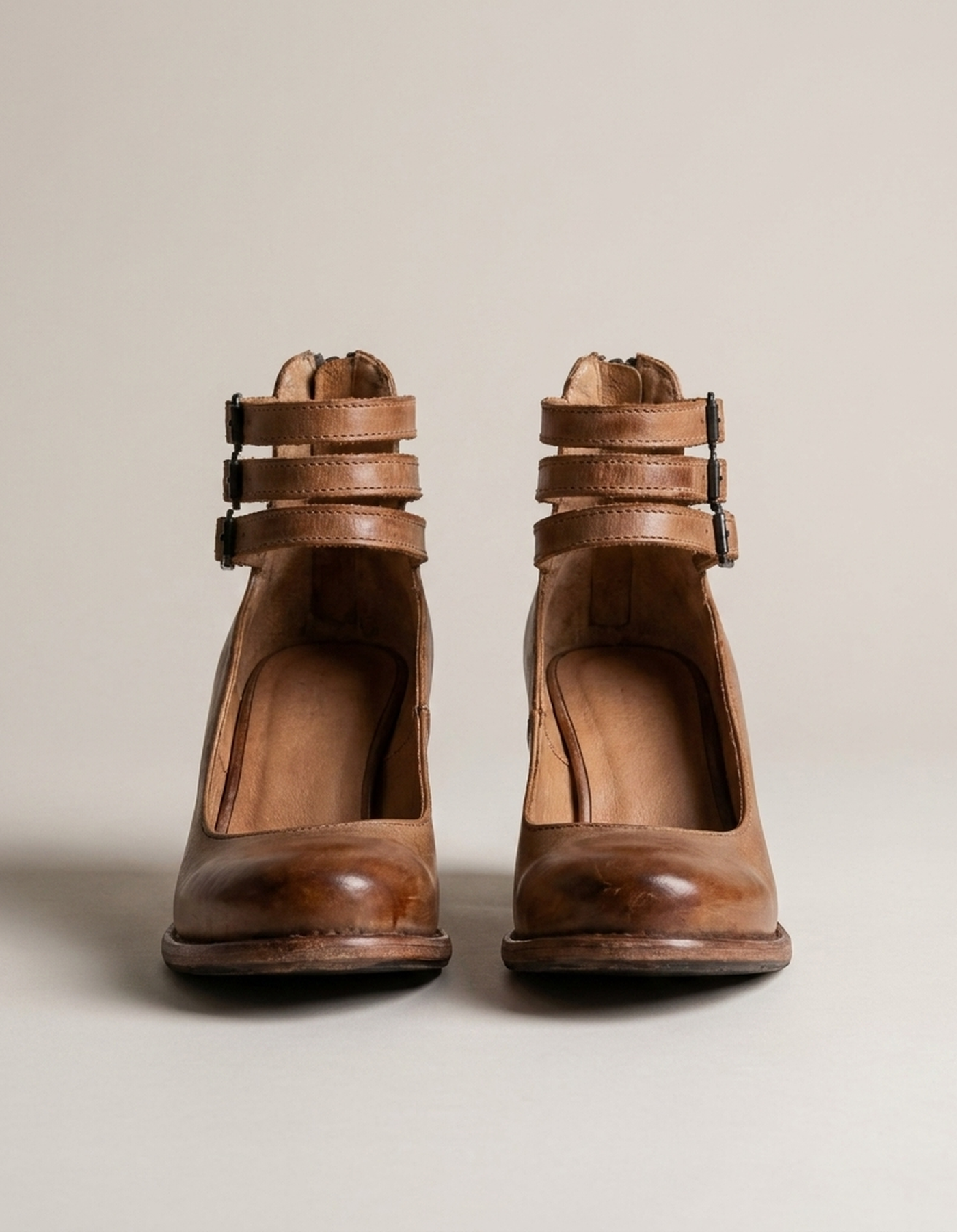 PLUXSTYLE::numise::graceful-comfort-ankle-boots::pack-brown