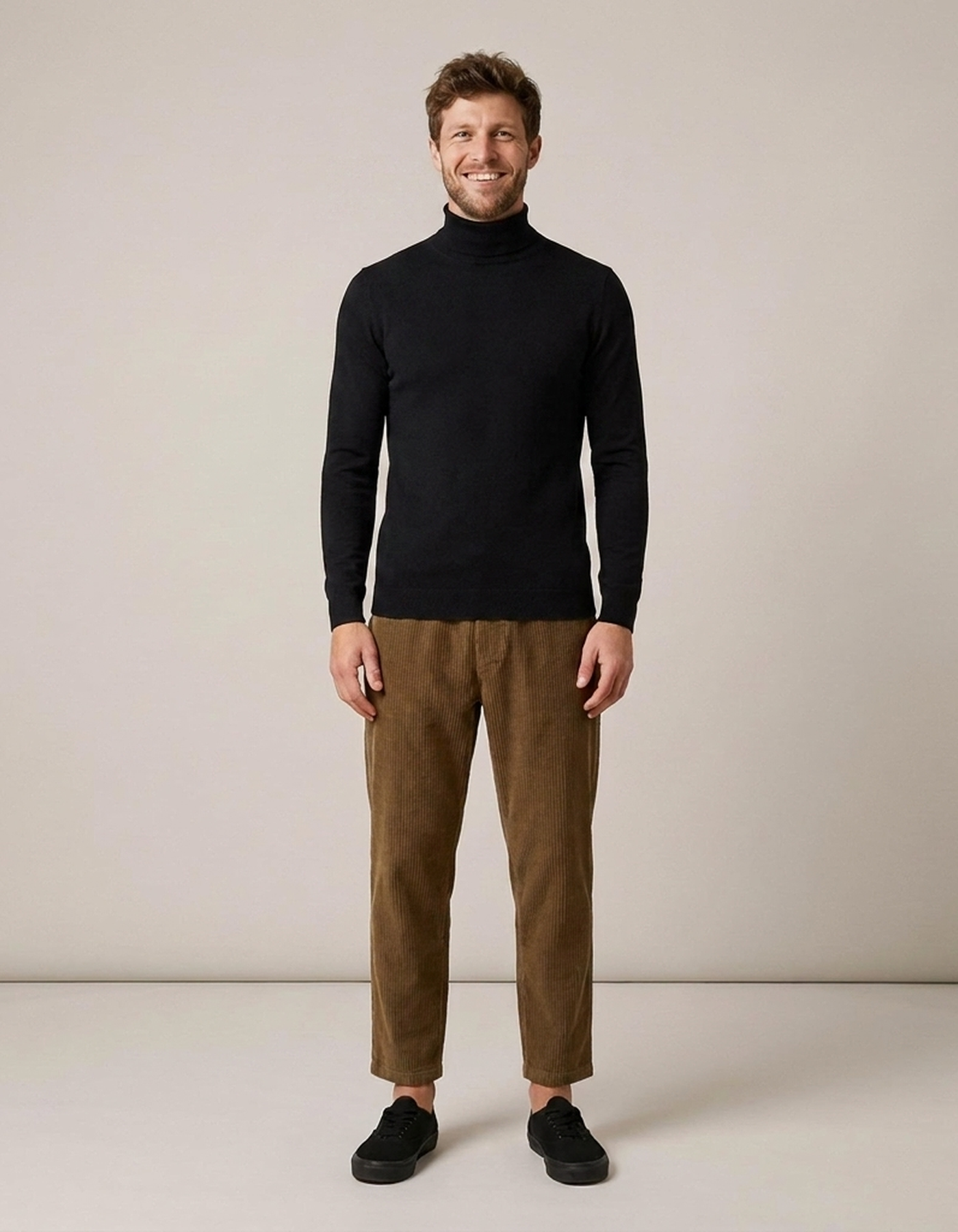 PLUXSTYLE::numise::slim-fit-turtleneck-sweater::front