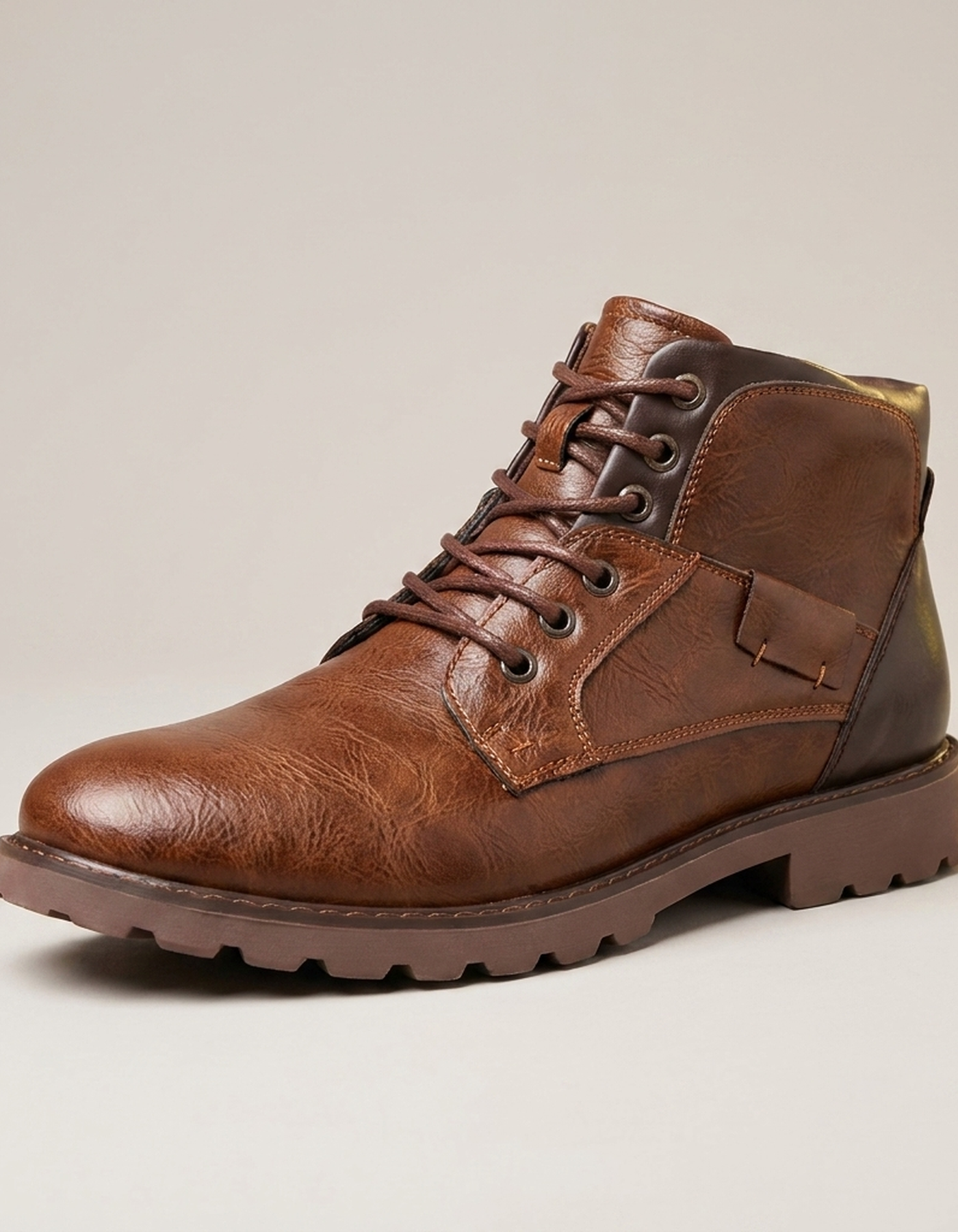 PLUXSTYLE::numise::ashford-casual-boots::closeup-hero
