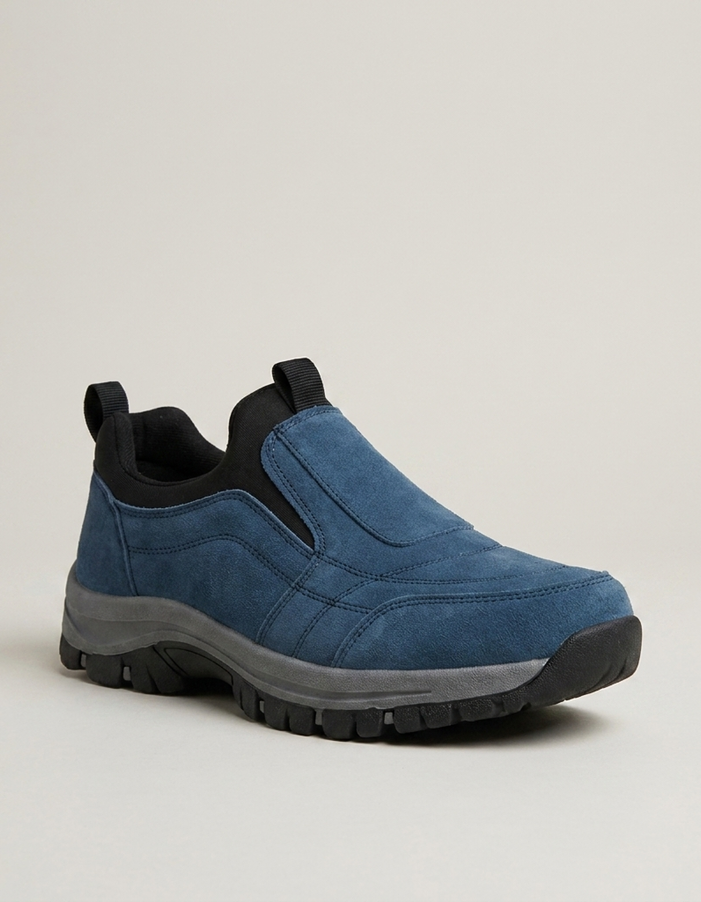 PLUXSTYLE::numise::mens-cushioned-slip-on-walking-shoes::closeup-hero