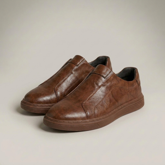 PLUXSTYLE::numise::mens-ridged-sole-slip-on-sneakers::closeup-detail