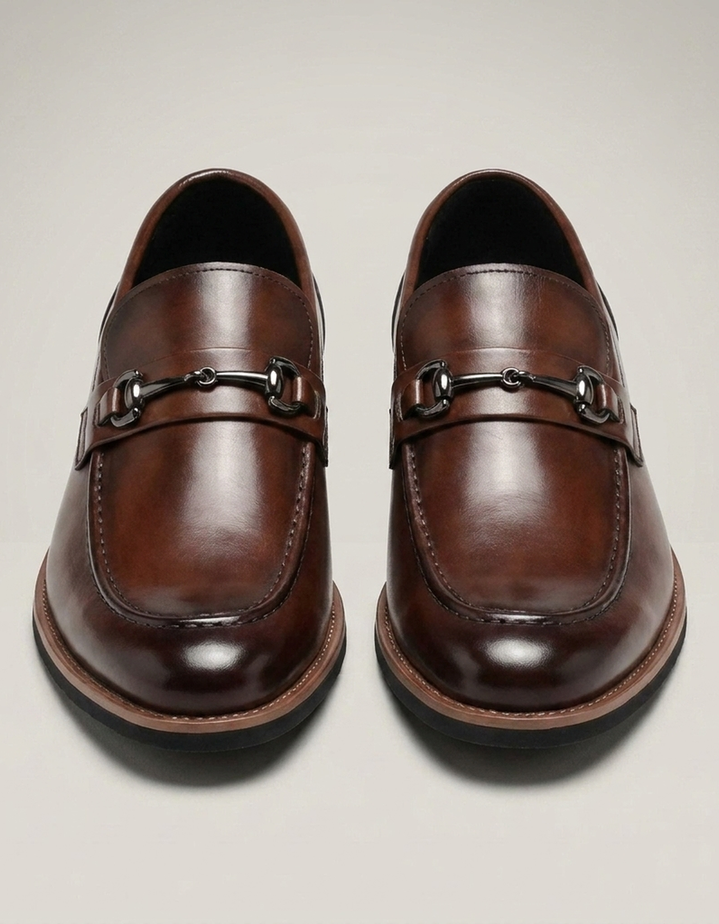 PLUXSTYLE::numise::mens-polished-dress-loafers::closeup-detail