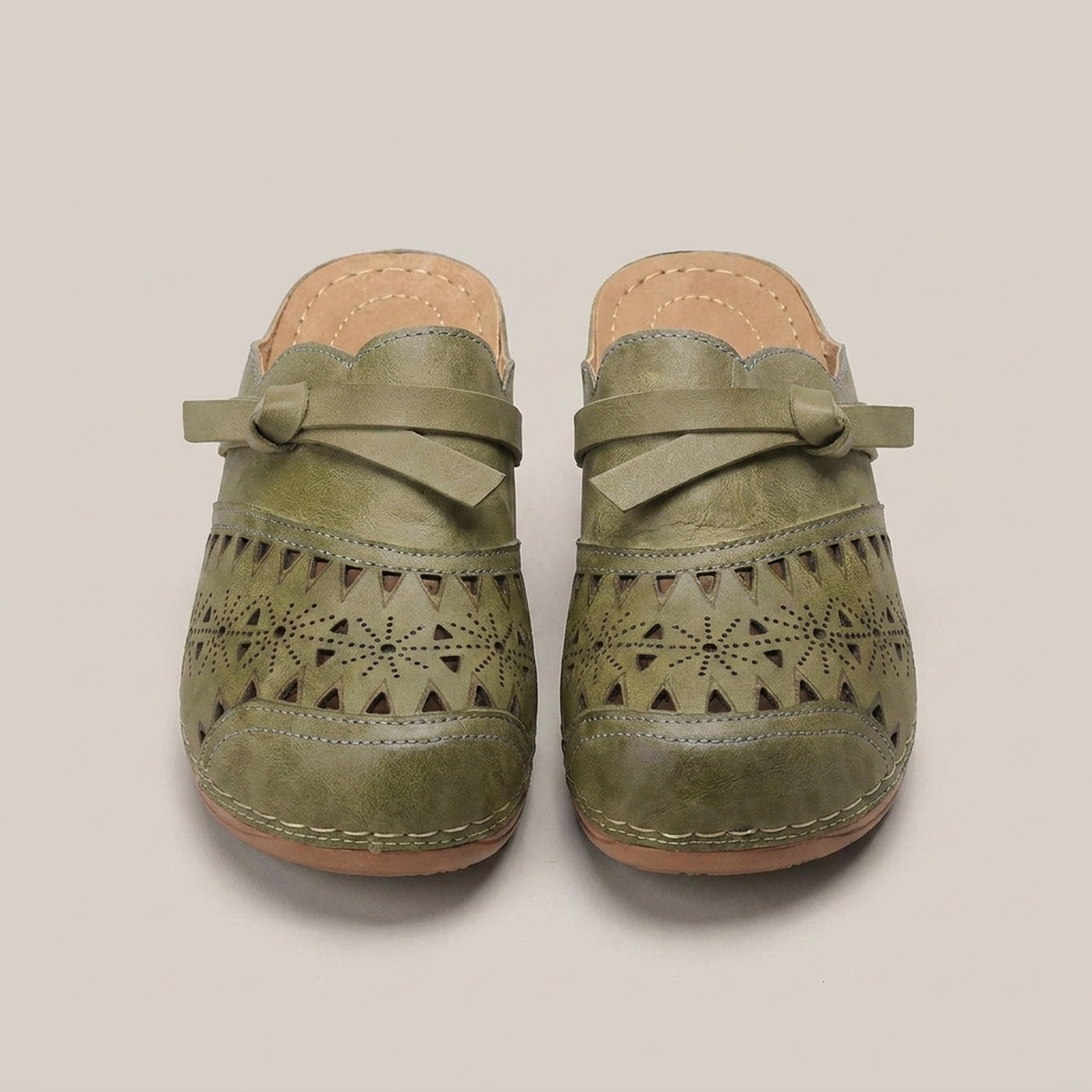 PLUXSTYLE::numise::womens-adjustable-everyday-clogs::pack-army-green