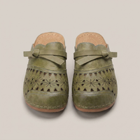 PLUXSTYLE::numise::womens-adjustable-everyday-clogs::pack-army-green