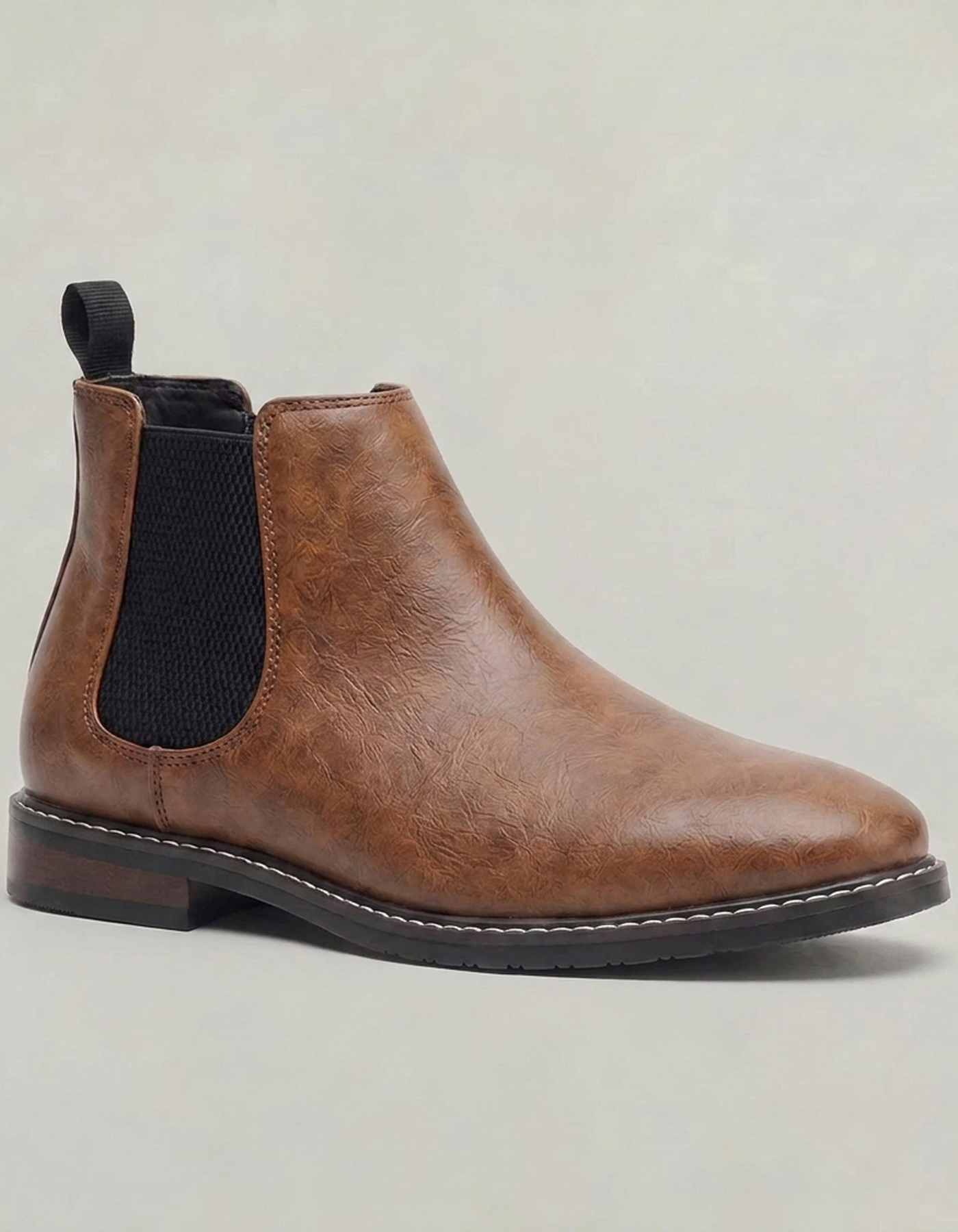 PLUXSTYLE::numise::saddle-brown-chelsea-boots::closeup-hero