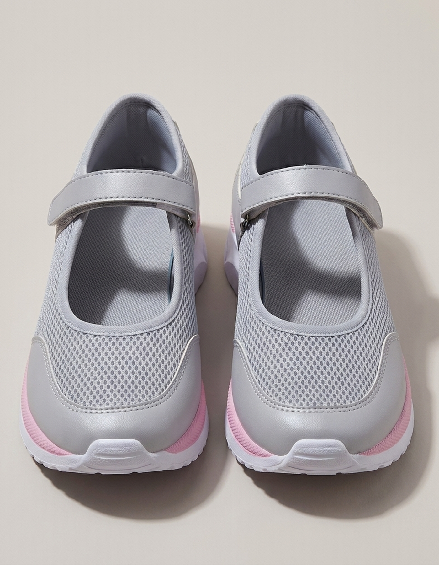 PLUXSTYLE::numise::andrea-strap-mary-jane-walking-sneakers::pack-grey
