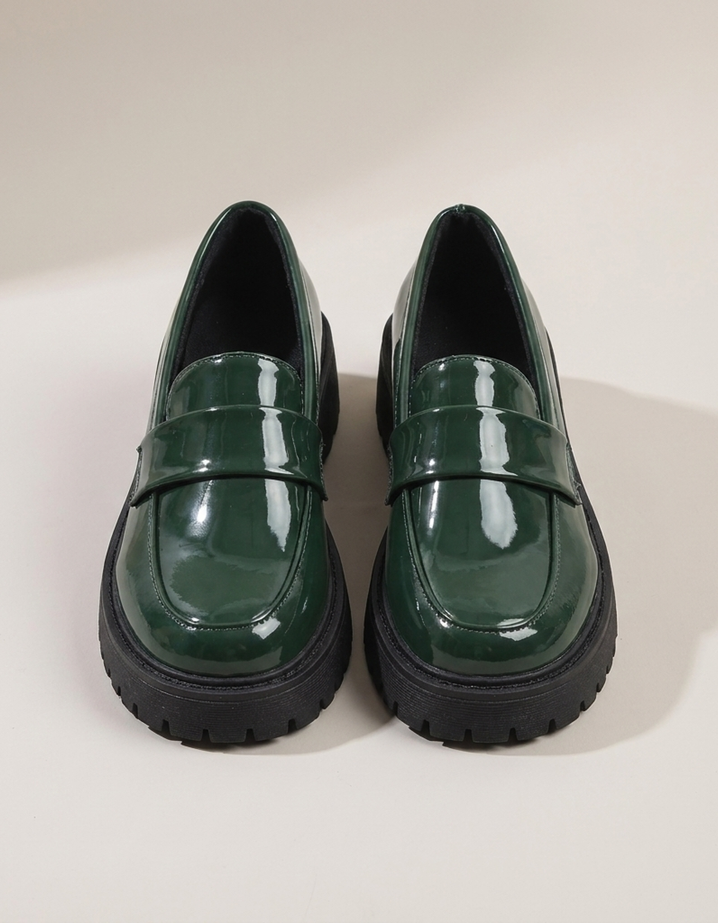 PLUXSTYLE::numise::womens-cushioned-platform-loafers::pack-green