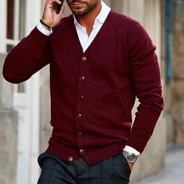 PLUXSTYLE::numise::mens-everyday-v-neck-cardigan::lifestyle-keep-1