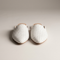 PLUXSTYLE::numise::womens-pointed-toe-woven-mules::pack-white