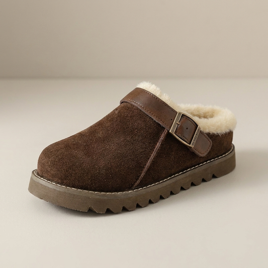 PLUXSTYLE::numise::ailani-cozy-winter-clogs::closeup-hero