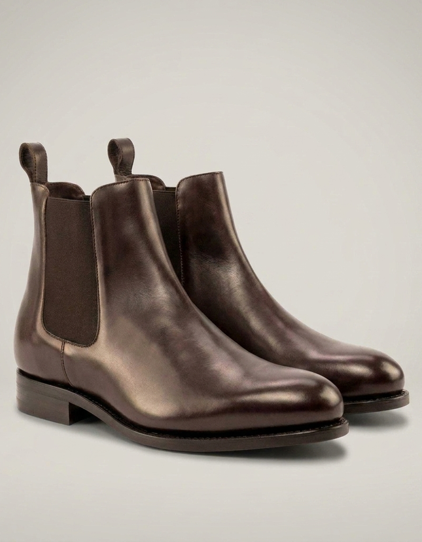 PLUXSTYLE::numise::mens-dark-brown-chelsea-boots::closeup-detail