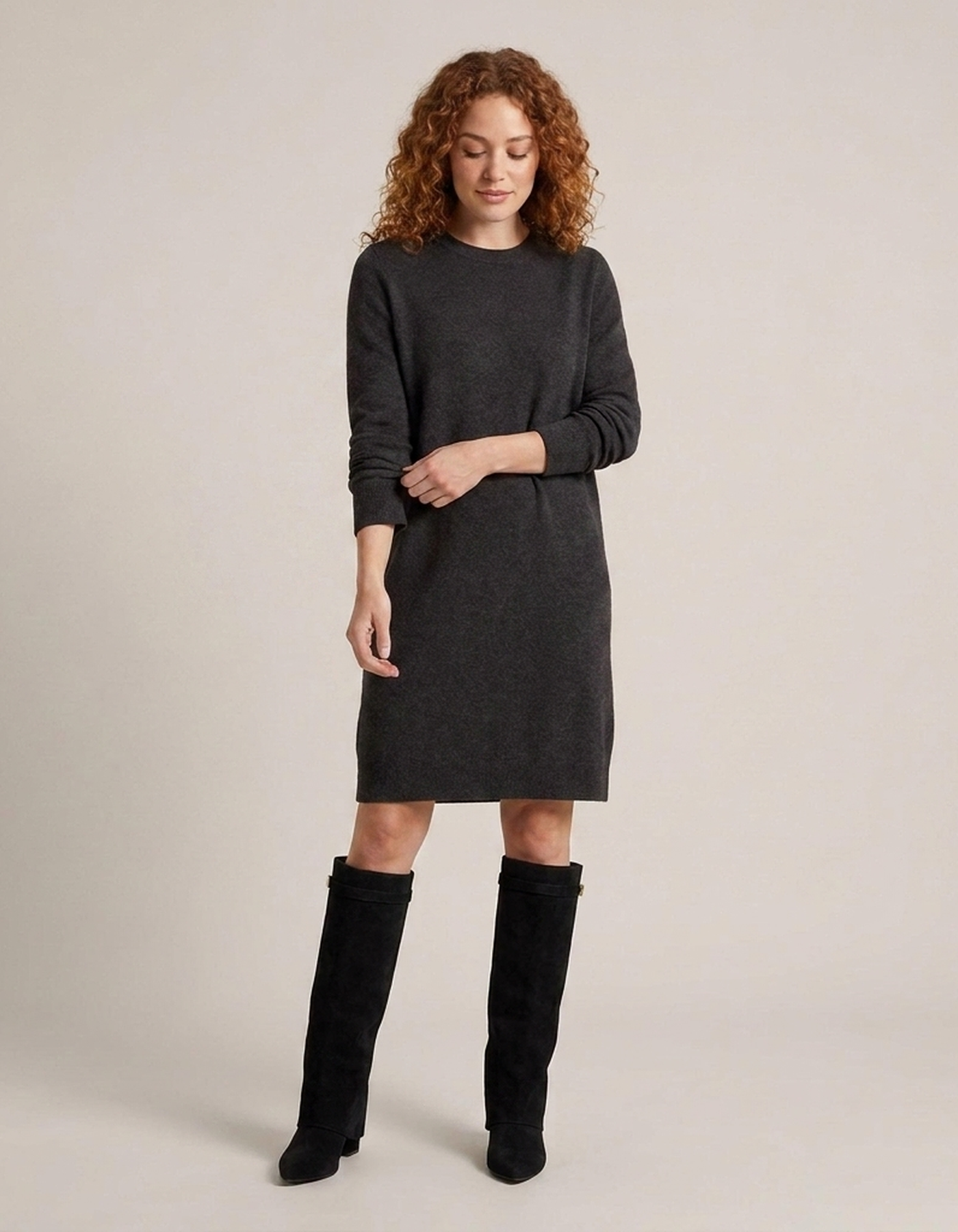 PLUXSTYLE::numise::gold-trim-knee-high-boots::zoom-out