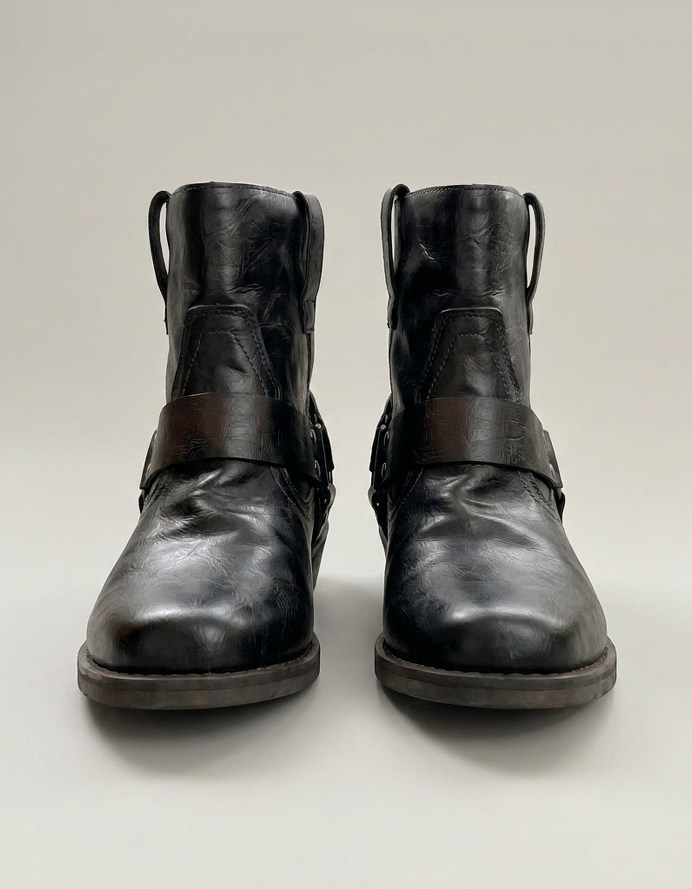 PLUXSTYLE::numise::mens-harness-strap-ankle-boots::pack-black