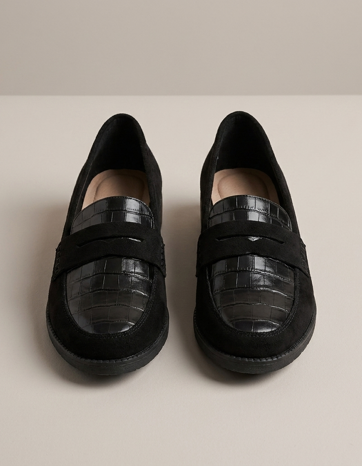 PLUXSTYLE::numise::adelaide-womens-everyday-loafers::pack-black