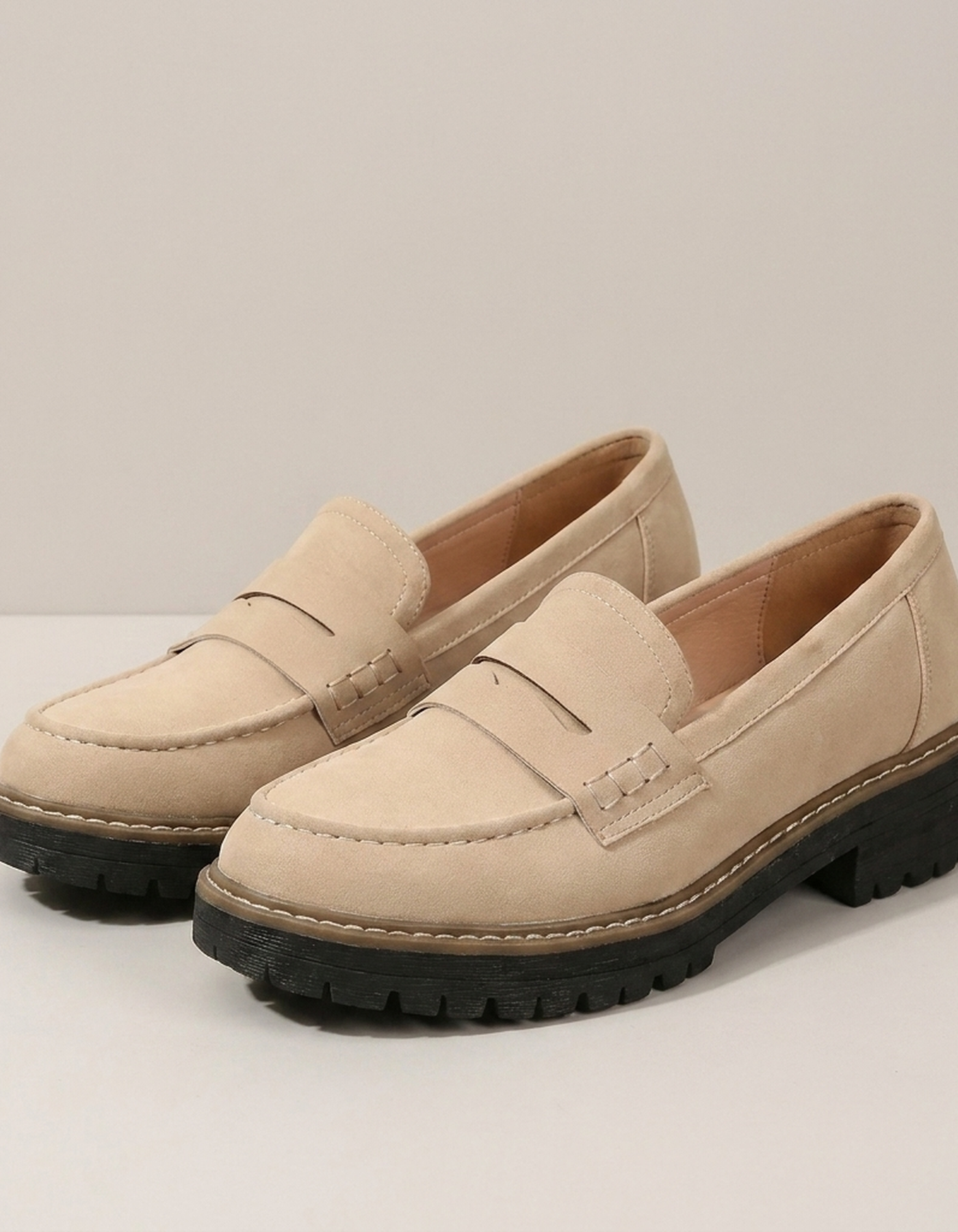 PLUXSTYLE::numise::destiny-everyday-loafers::pack-beige