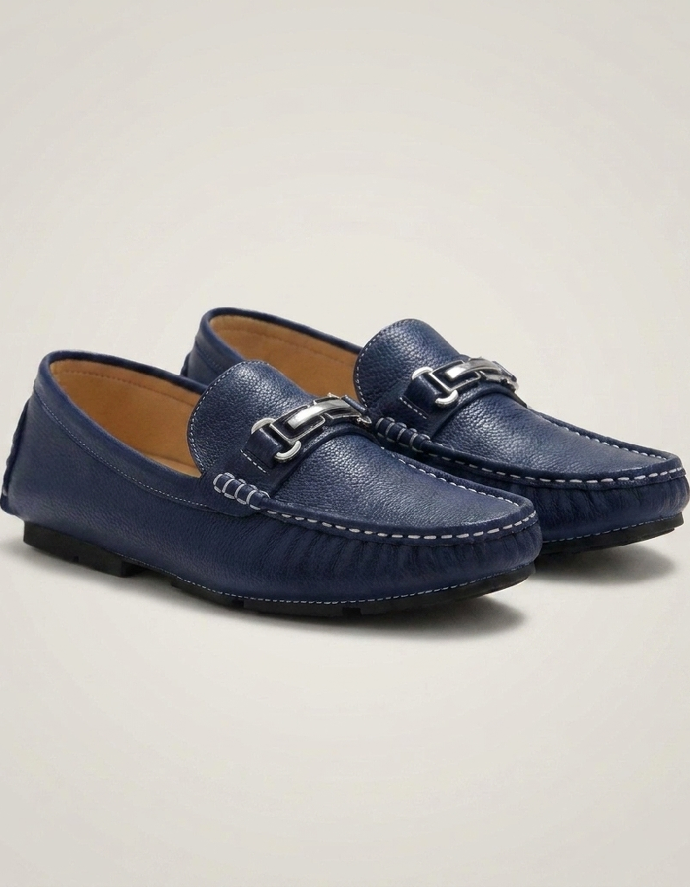 PLUXSTYLE::numise::mens-cushioned-dress-loafers::closeup-detail