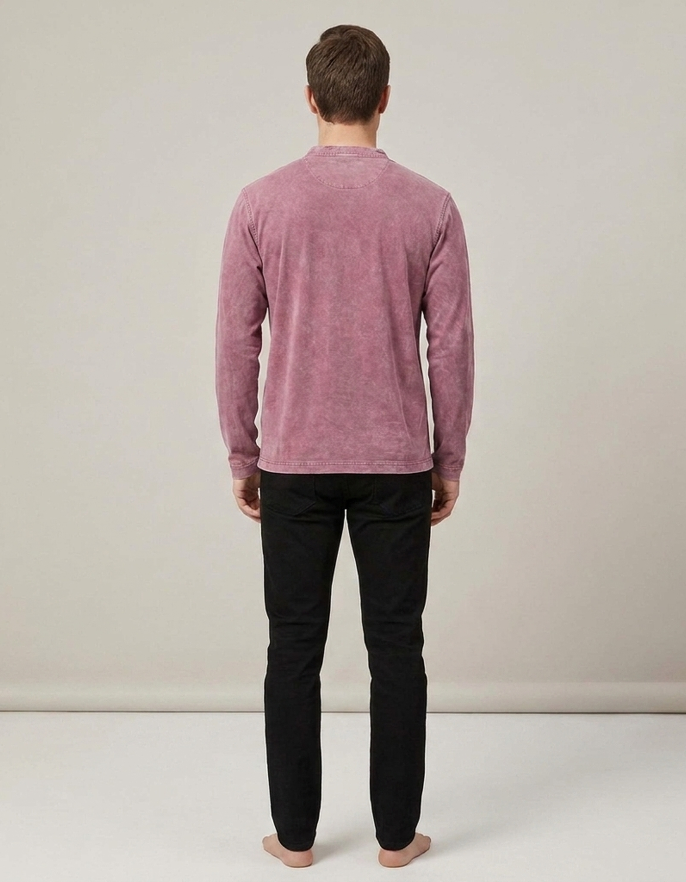 PLUXSTYLE::numise::mens-vintage-wash-henley-top::back