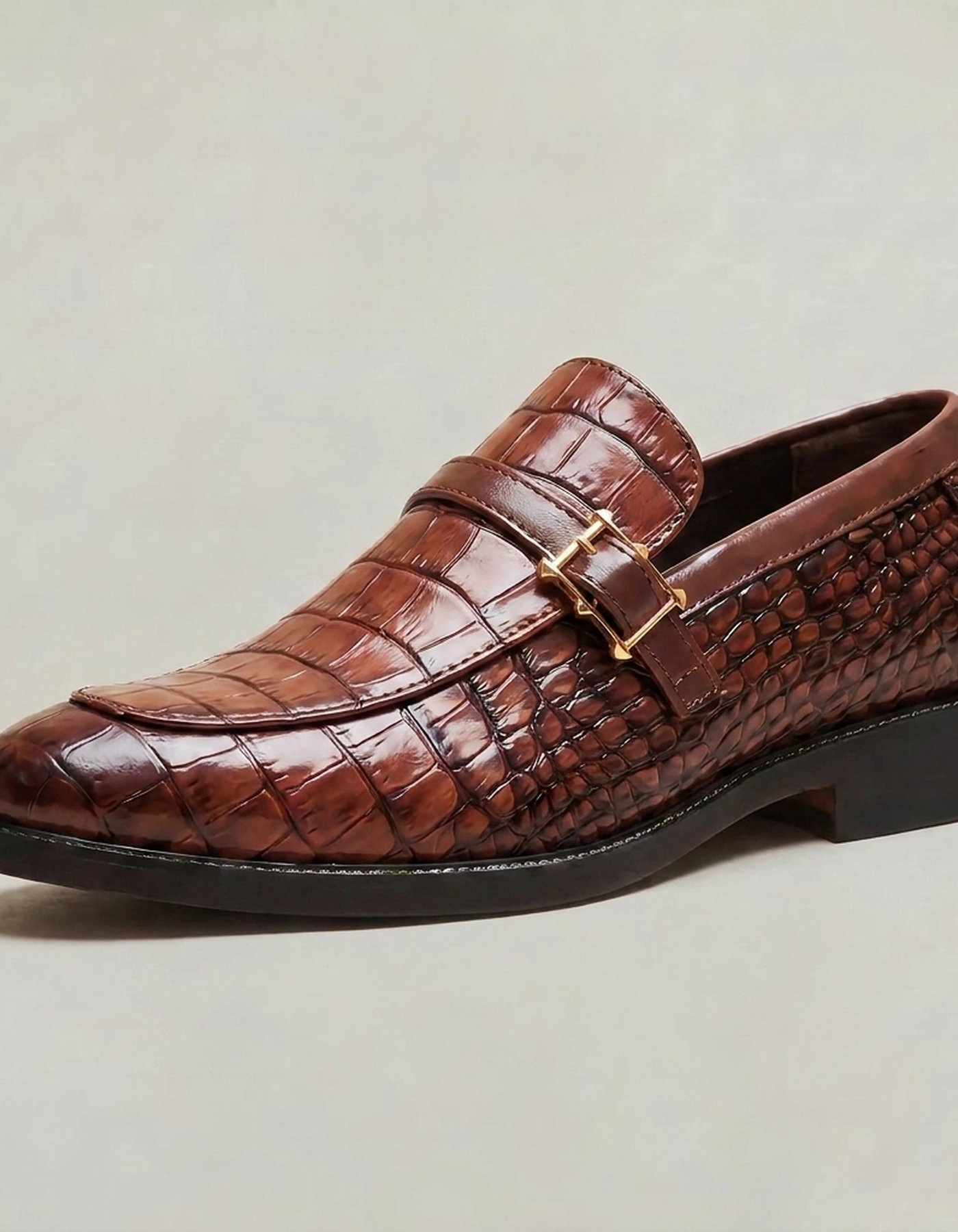PLUXSTYLE::numise::mens-buckle-comfort-loafers::closeup-hero