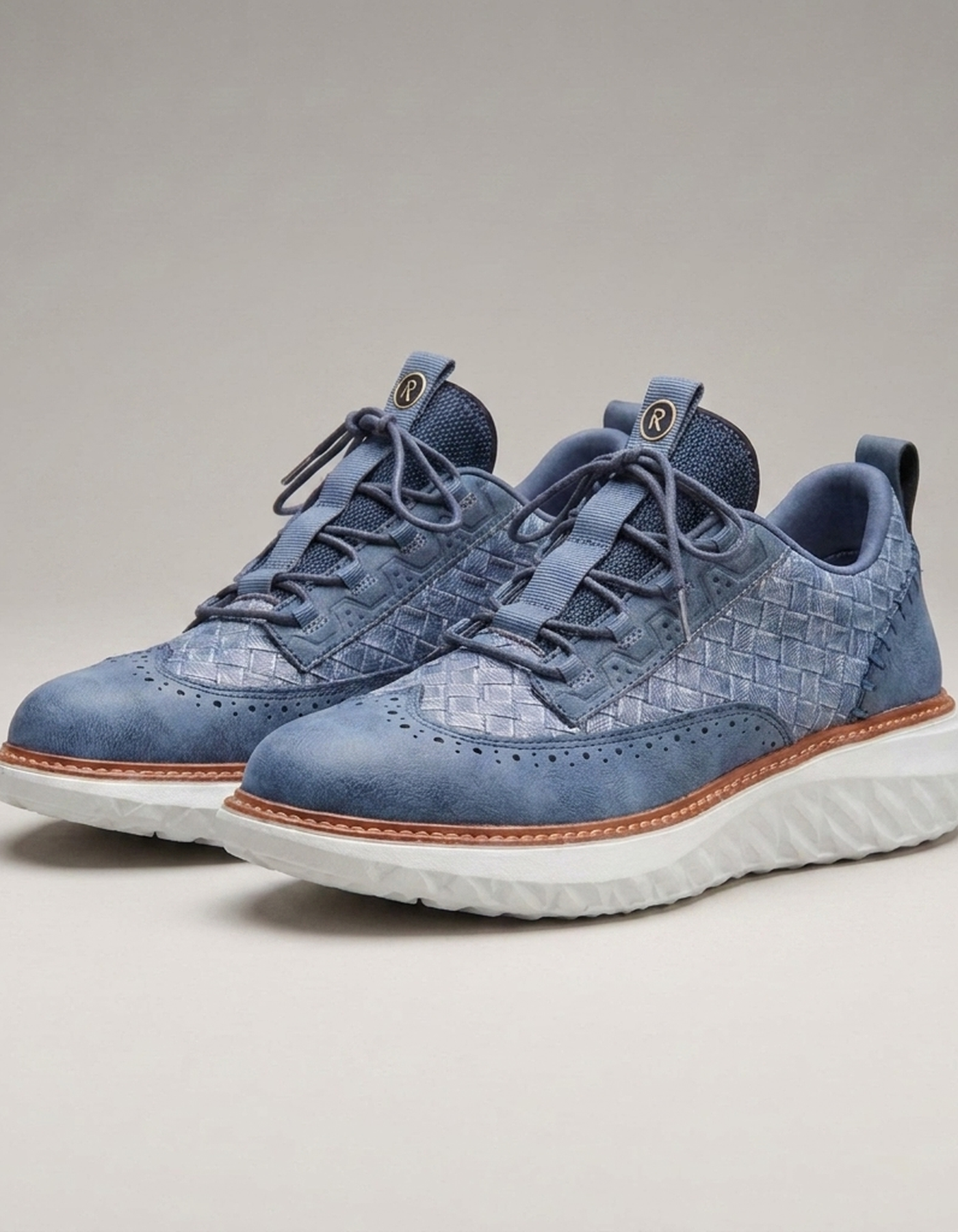PLUXSTYLE::numise::mens-ventilated-everyday-sneakers::closeup-detail