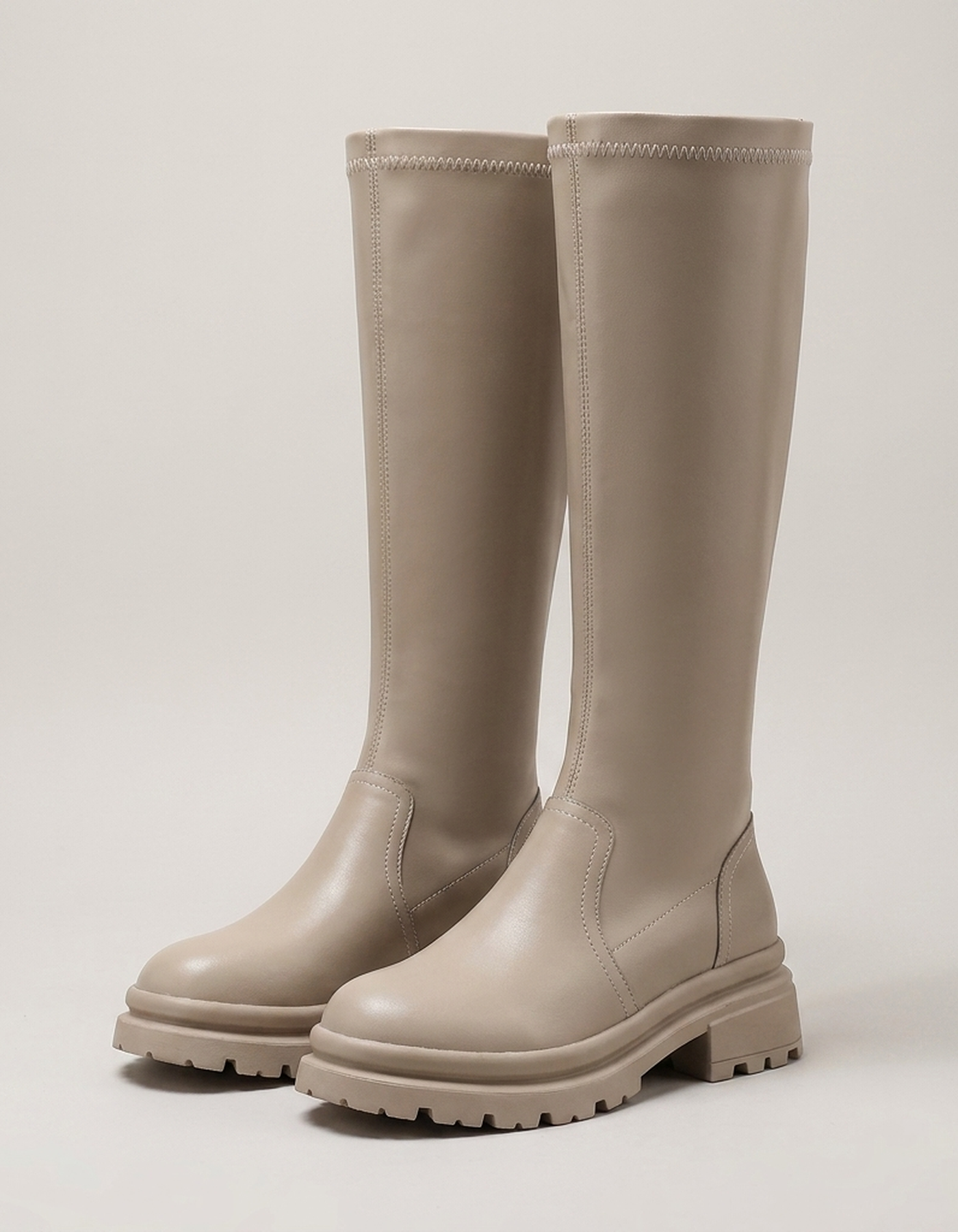 PLUXSTYLE::numise::chunky-knee-high-boots::pack-beige