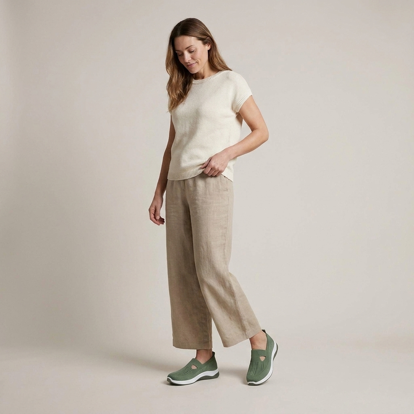 PLUXSTYLE::numise::daria-supportive-slip-on-shoes::zoom-out