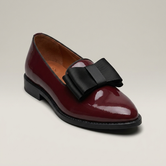 PLUXSTYLE::numise::womens-flexible-sole-loafers::closeup-hero
