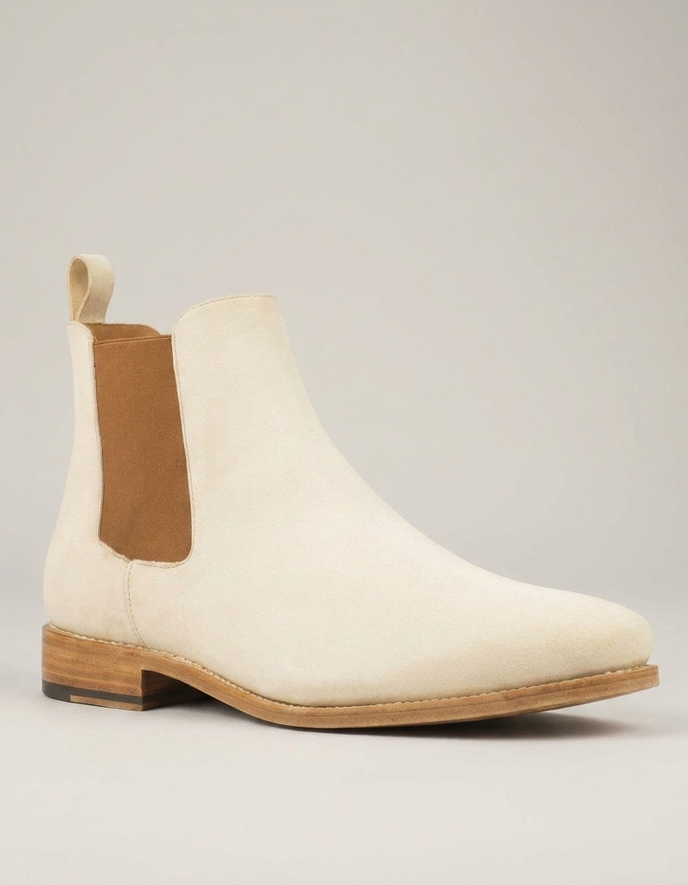 PLUXSTYLE::numise::mens-ivory-chelsea-boots::closeup-hero