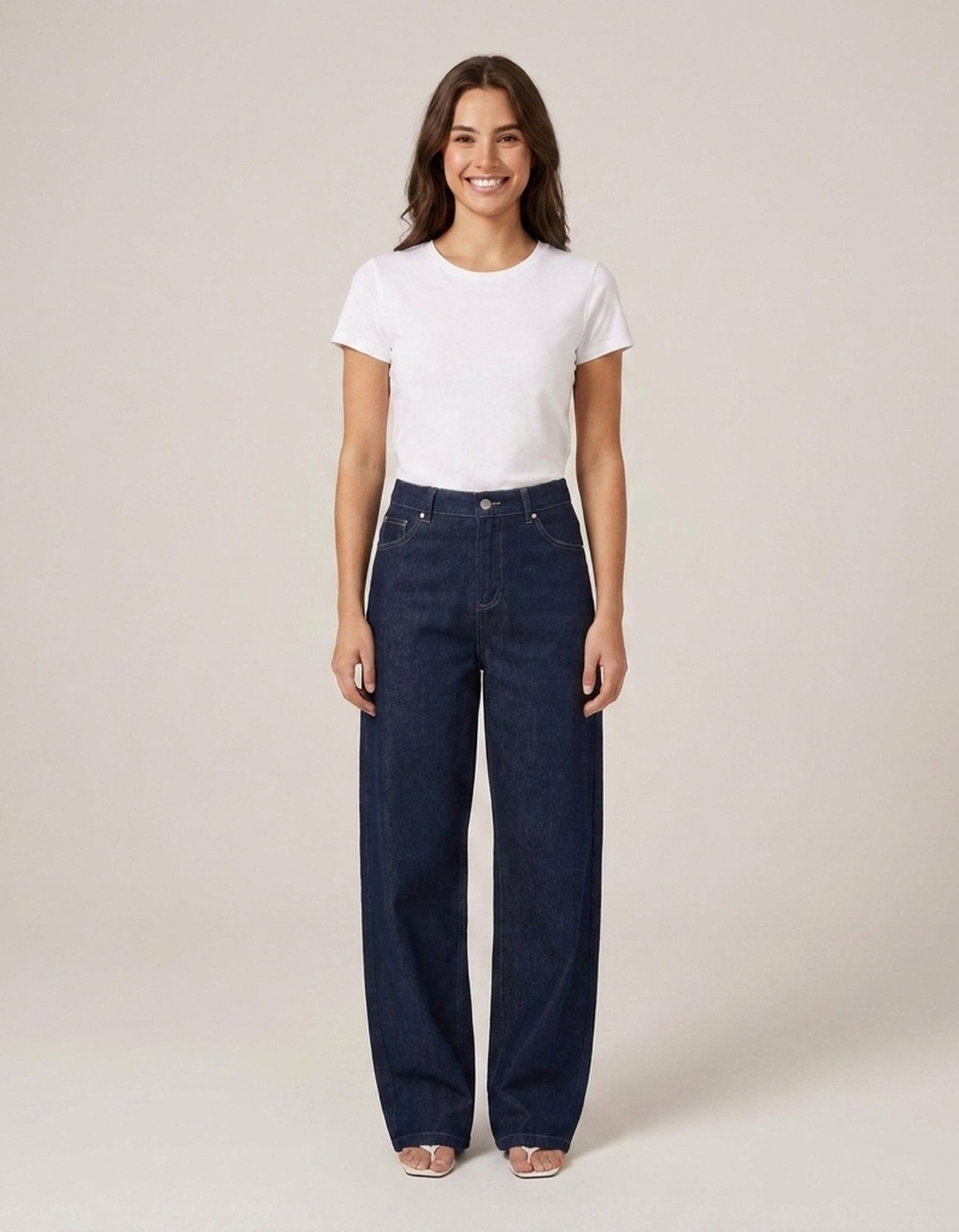 PLUXSTYLE::numise::indigo-barrel-leg-jeans::front