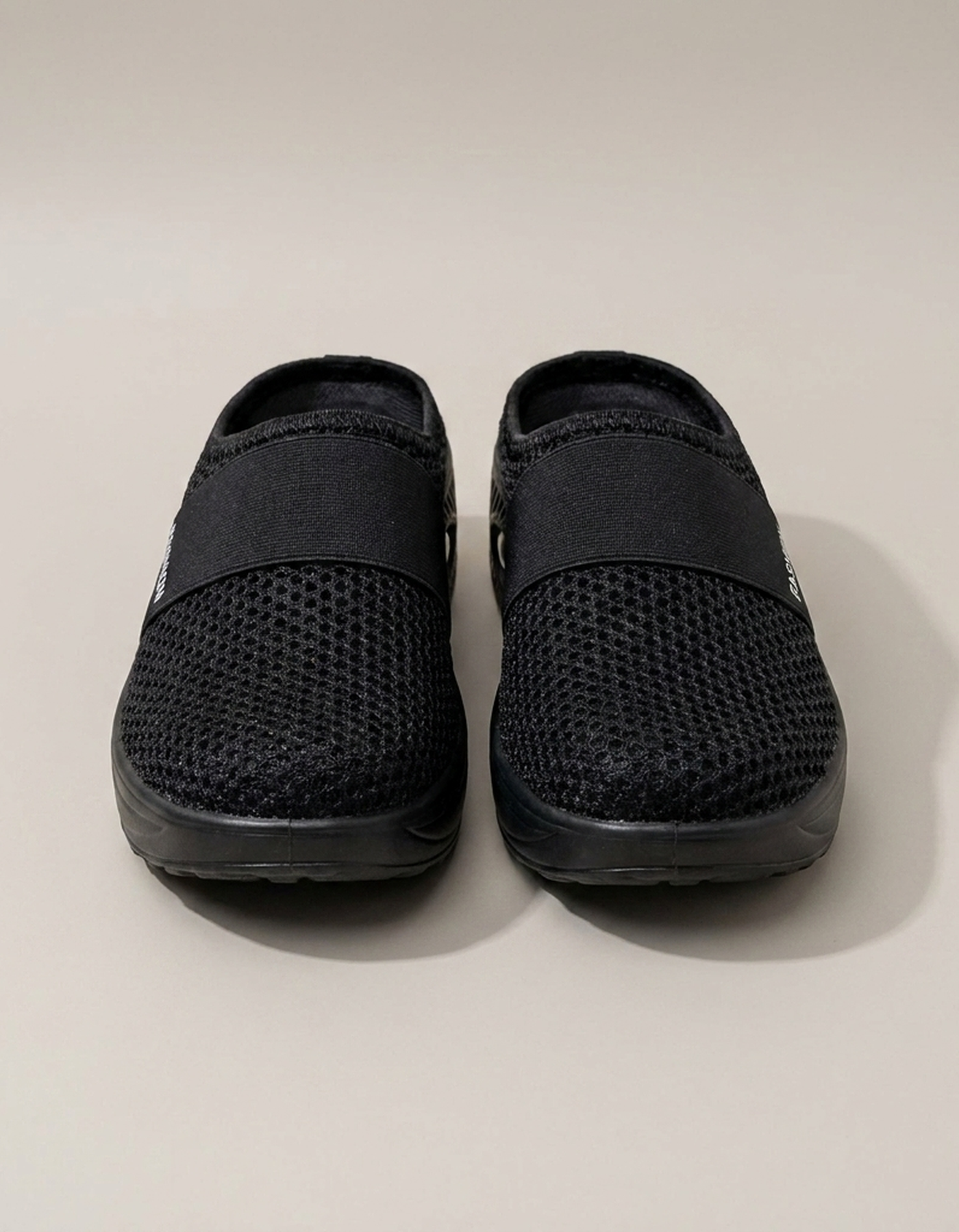PLUXSTYLE::numise::air-cushion-slip-on-footwear::pack-black