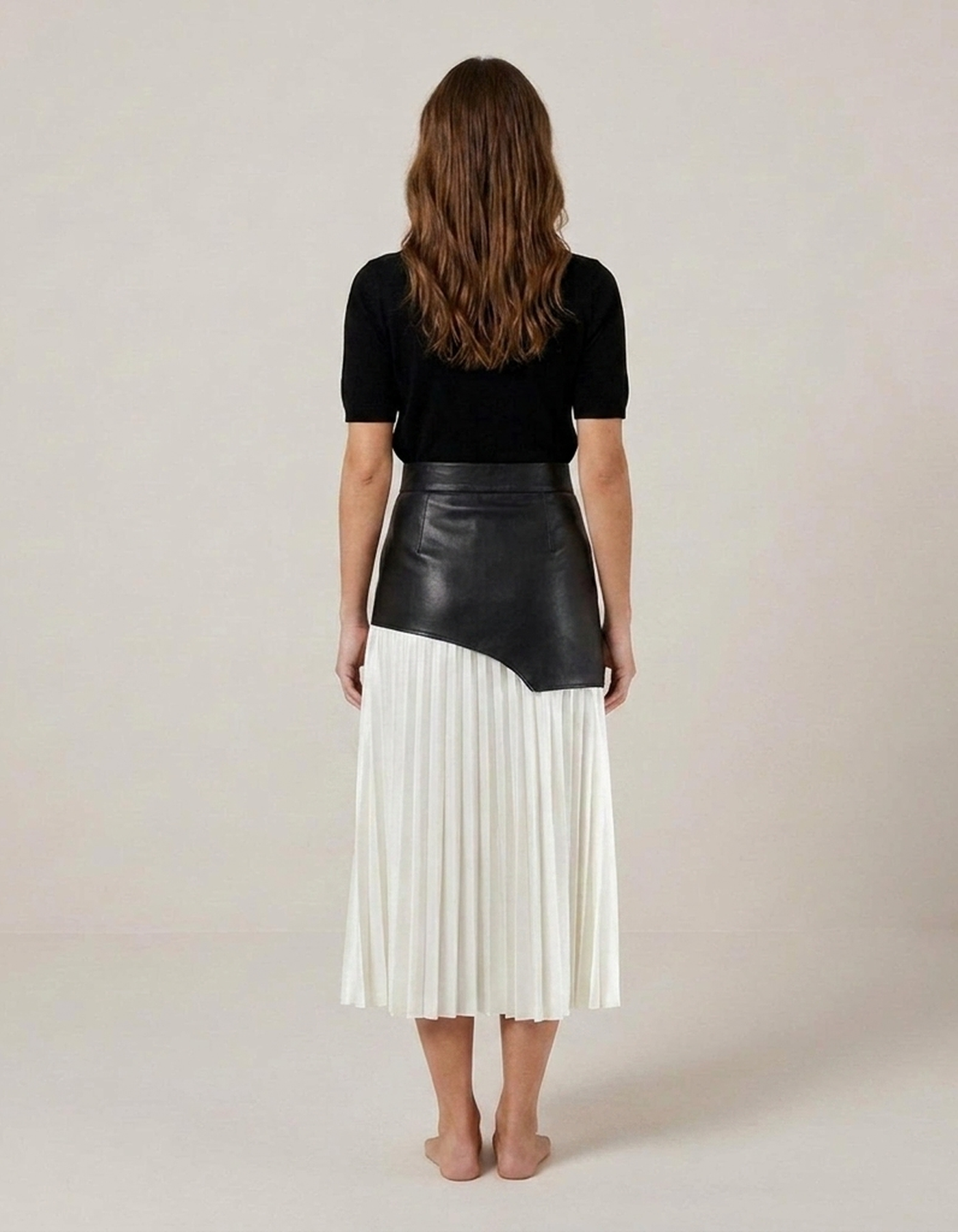 PLUXSTYLE::numise::asymmetric-pleated-midi-skirt::back