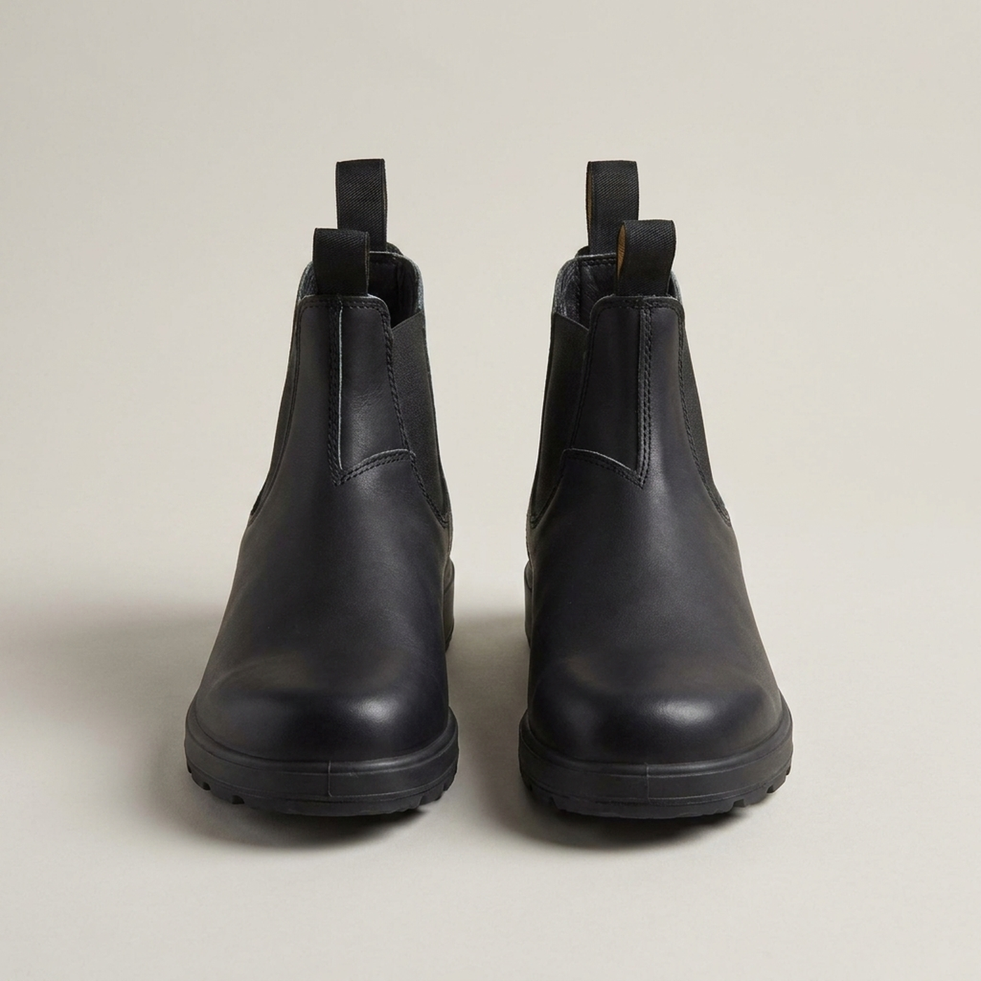 PLUXSTYLE::numise::mens-lug-sole-chelsea-boots::pack-black