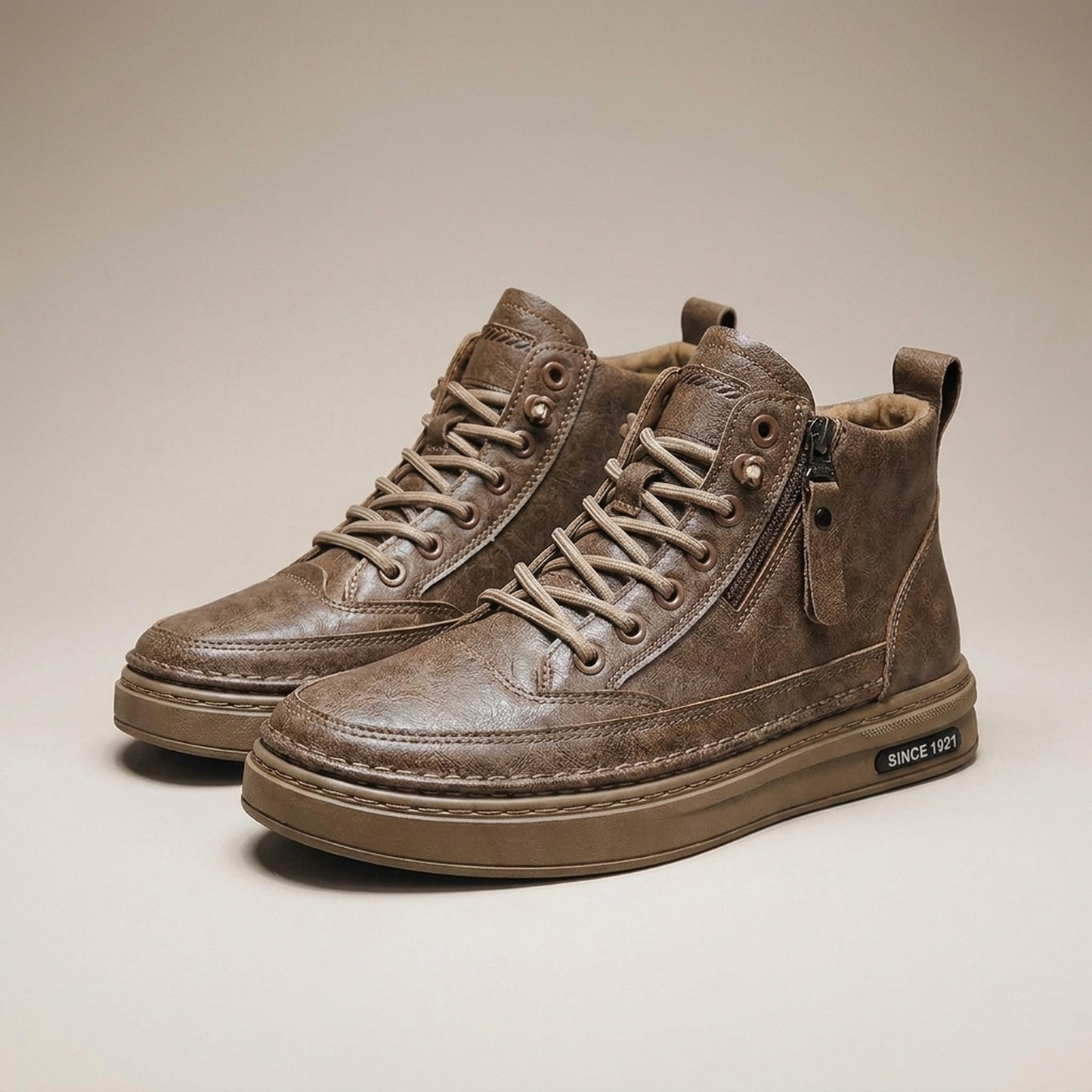 PLUXSTYLE::numise::mens-everyday-business-boots::closeup-detail