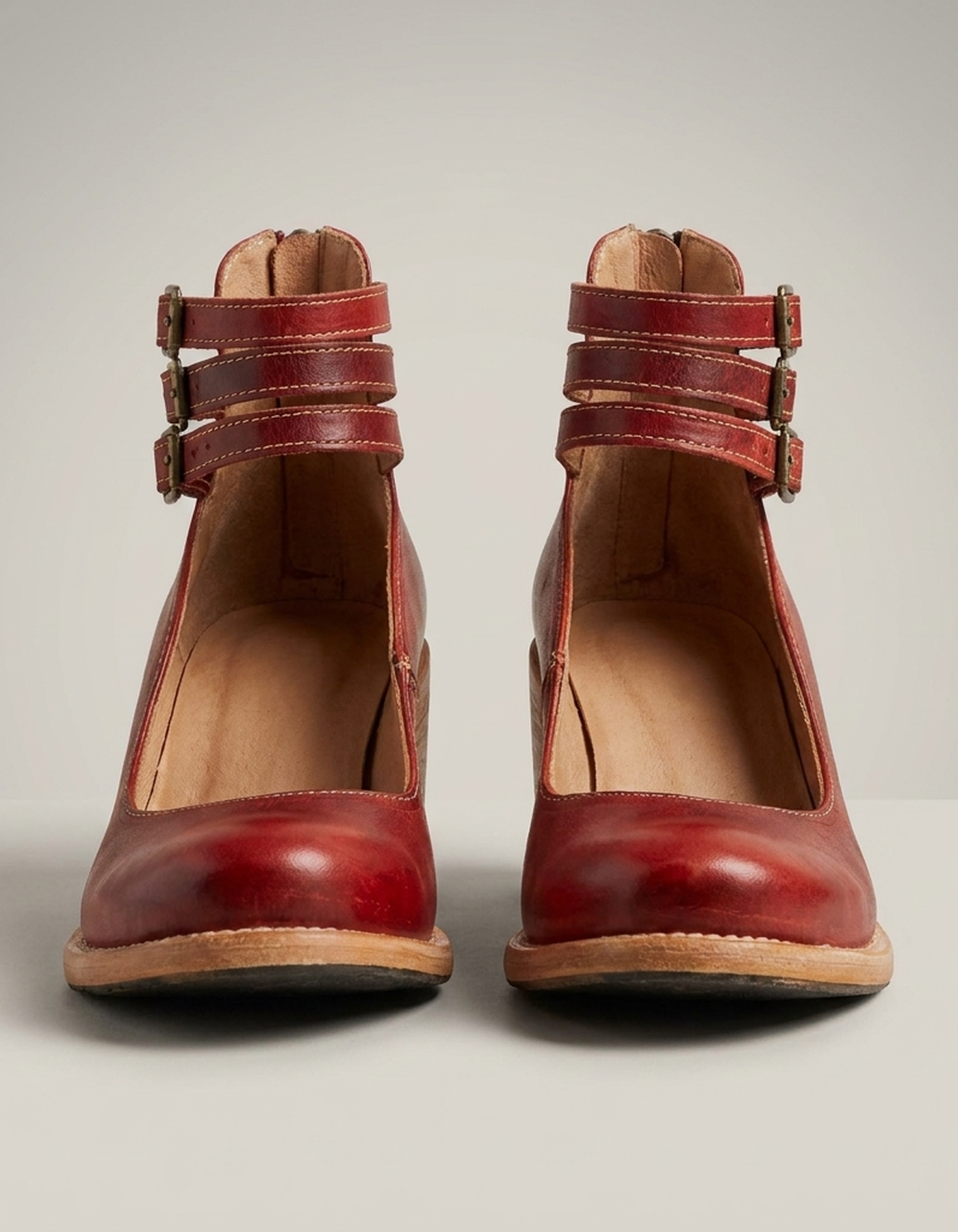 PLUXSTYLE::numise::graceful-comfort-ankle-boots::pack-red