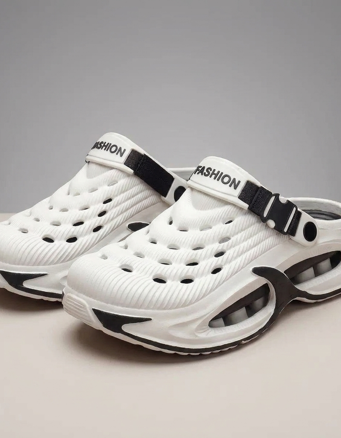PLUXSTYLE::numise::everyday-ventilated-slip-on-shoes::pack-white-and-black