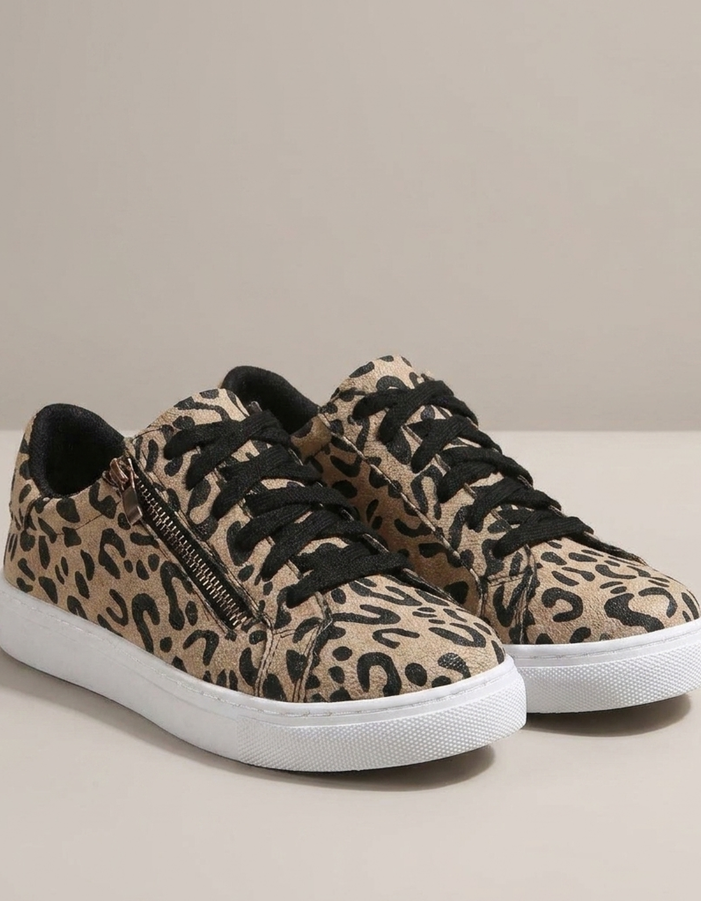 PLUXSTYLE::numise::leopard-low-top-platform-sneakers::pack-khaki-leopard-print