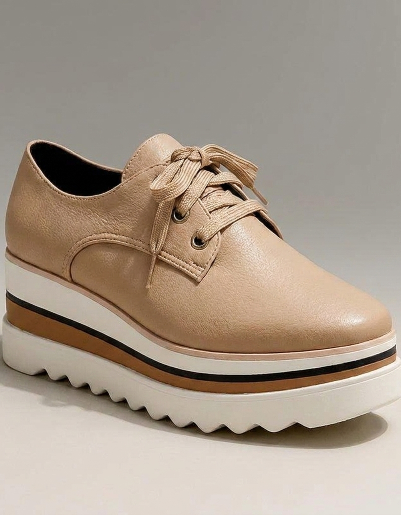 PLUXSTYLE::numise::grace-lace-up-platform-sneakers::closeup-hero