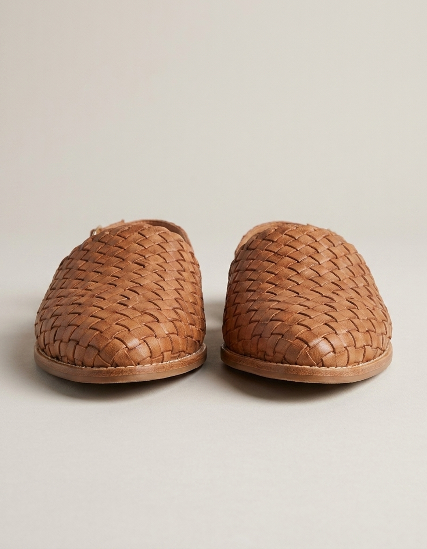 PLUXSTYLE::numise::womens-pointed-toe-woven-mules::pack-brown