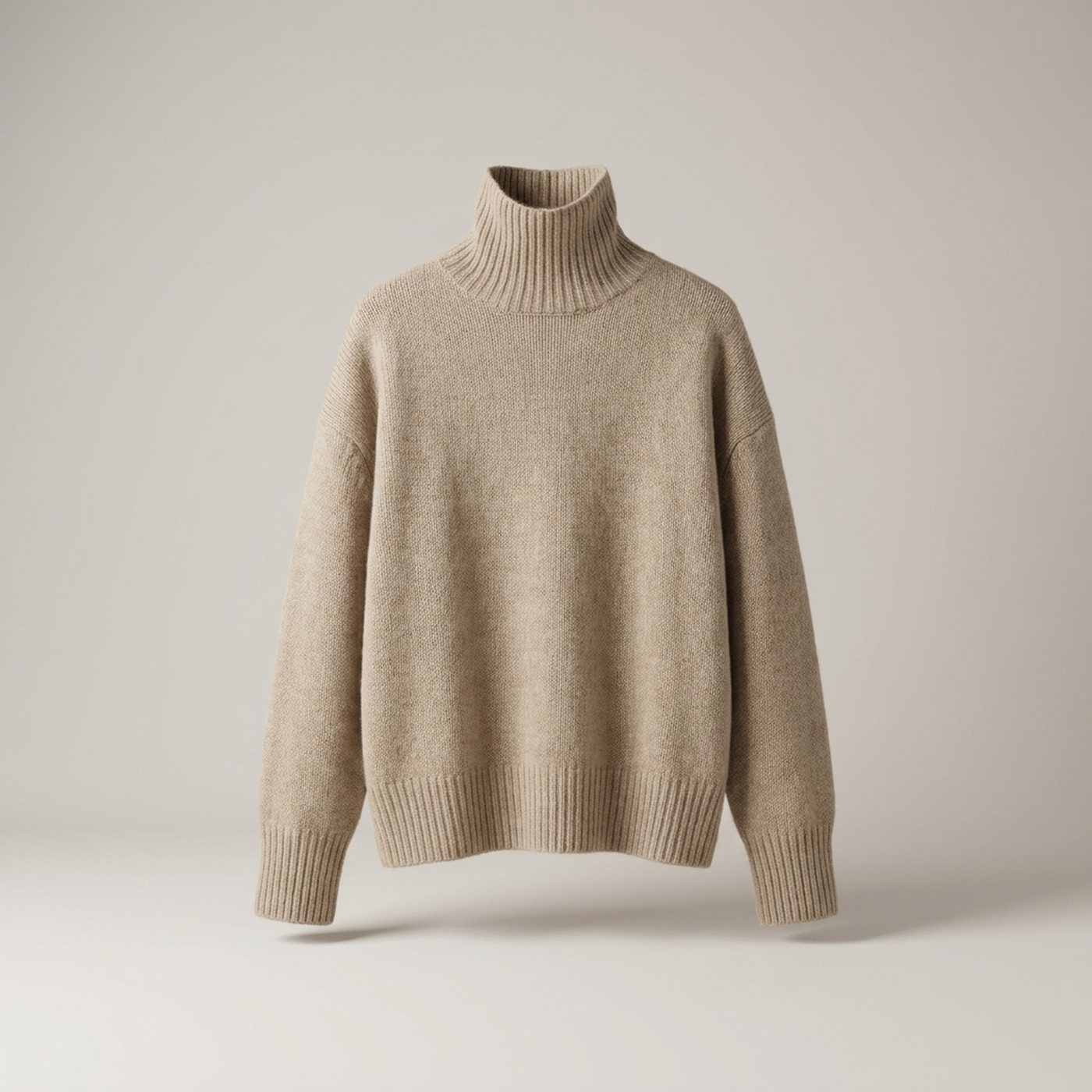 PLUXSTYLE::numise::alecia-relaxed-turtleneck-sweater::pack-khaki