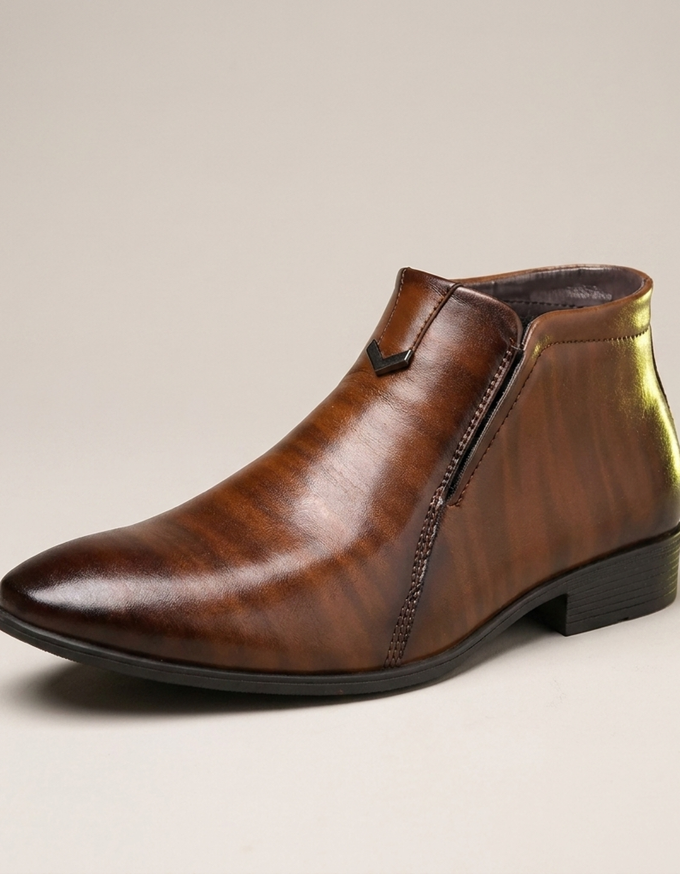 PLUXSTYLE::numise::beckett-side-zip-boots::closeup-hero