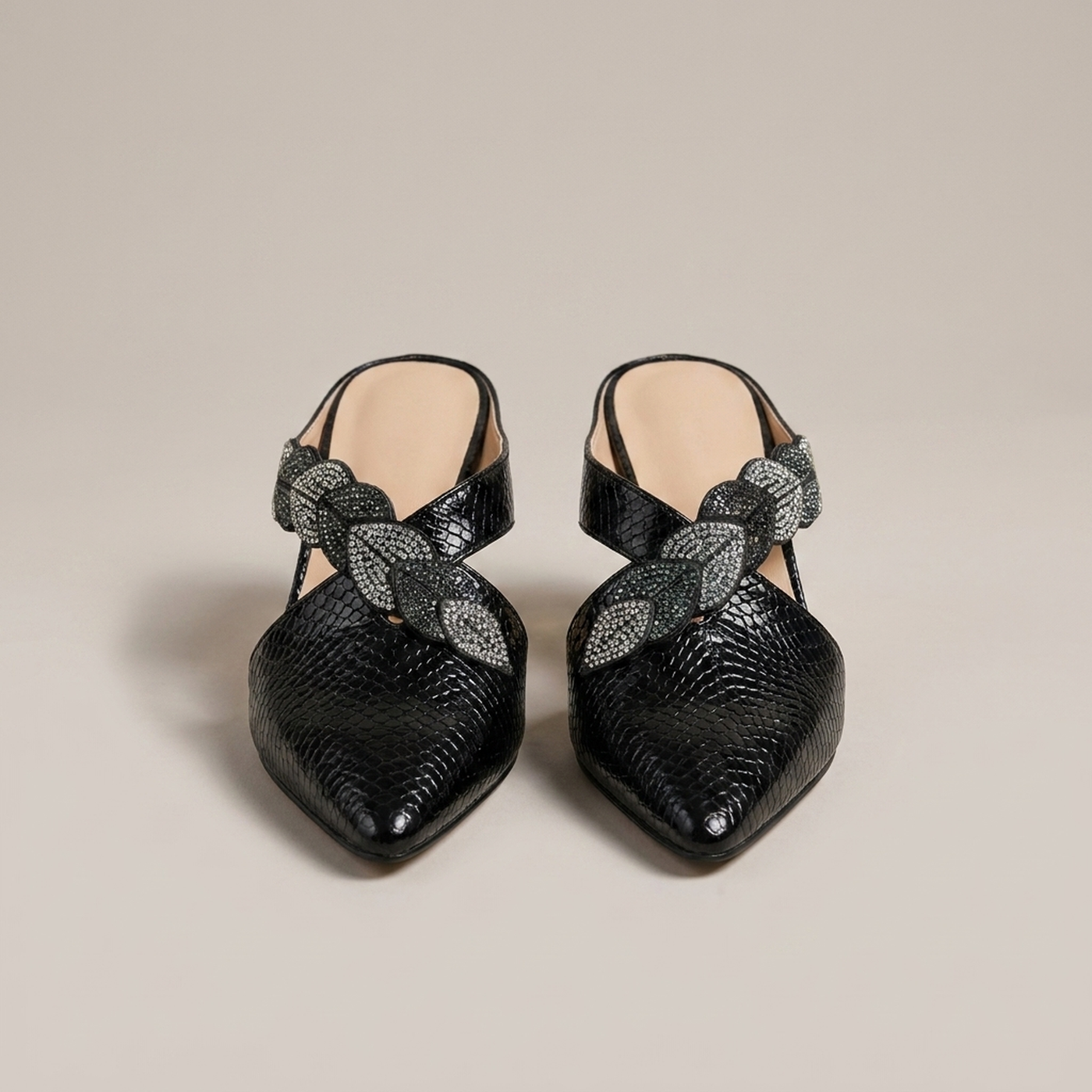 PLUXSTYLE::numise::bianca-sculptural-heel-footwear::pack-black