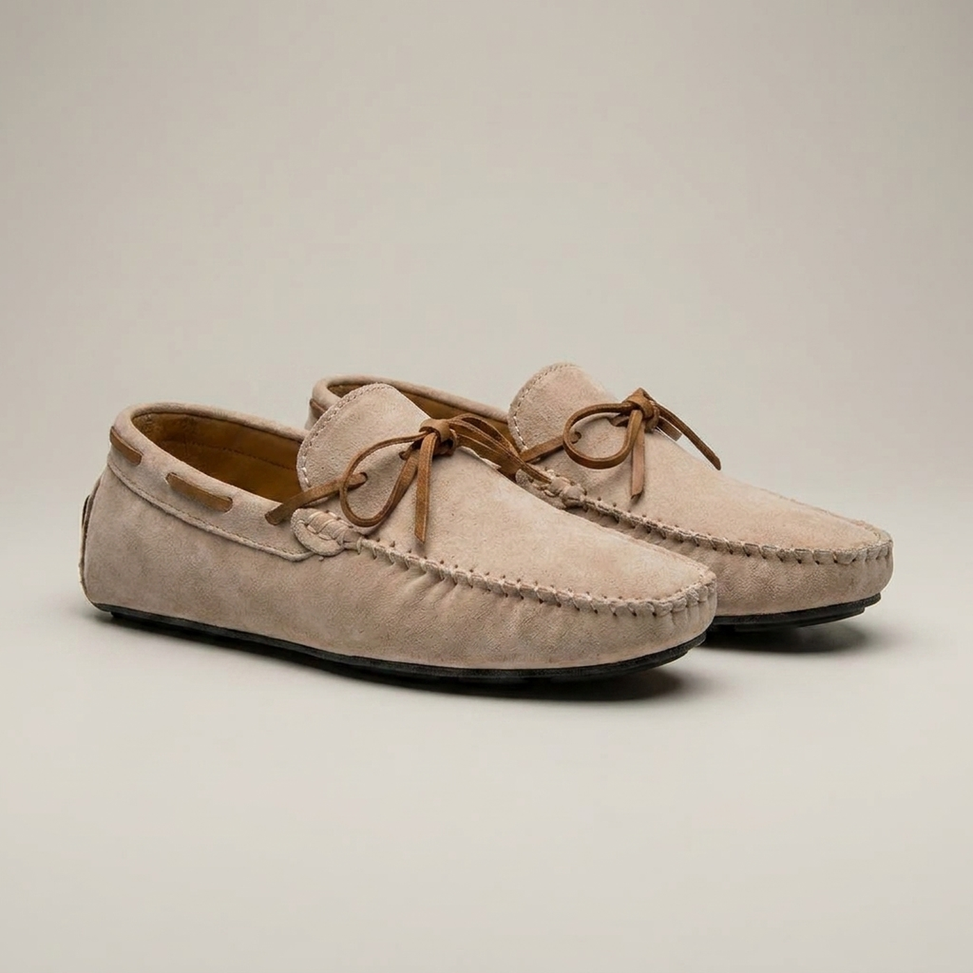 PLUXSTYLE::numise::mens-bow-lace-driving-loafers::pack-beige