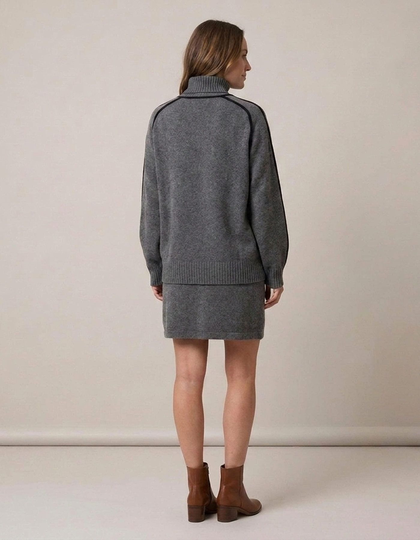 PLUXSTYLE::numise::amandine-oversized-turtleneck-sweater::back