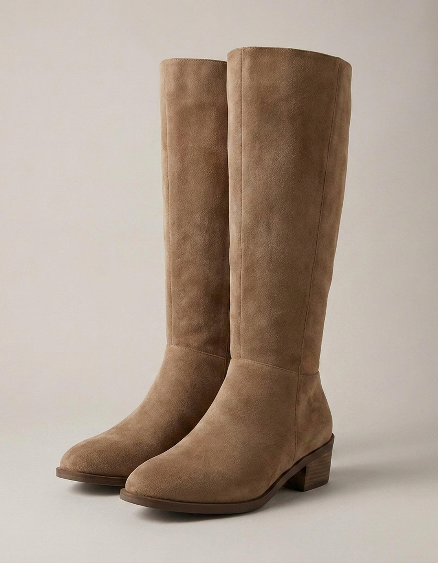 PLUXSTYLE::numise::cosette-wide-calf-knee-high-boots::closeup-detail
