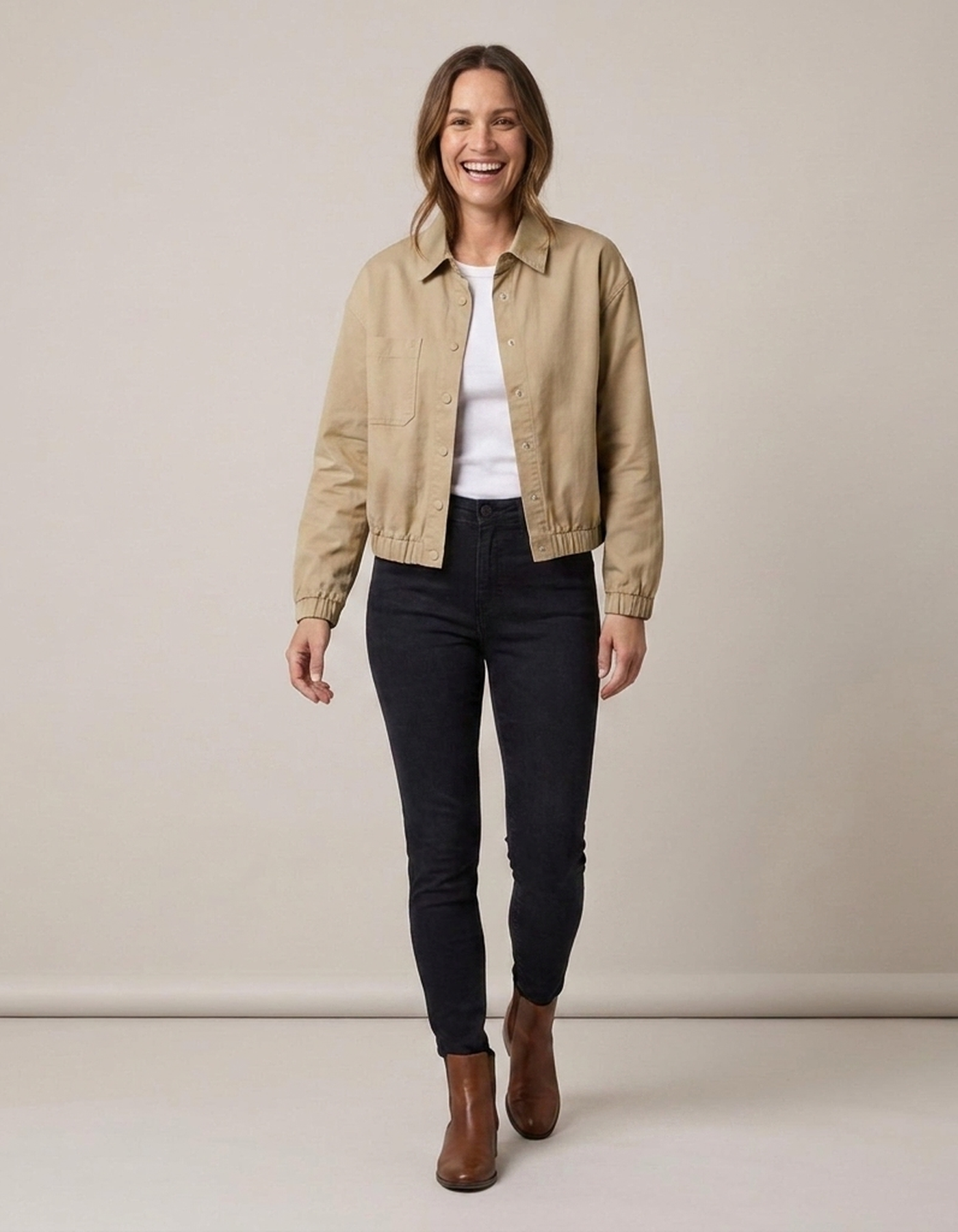 PLUXSTYLE::numise::womens-cropped-boxy-top::front