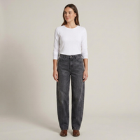 PLUXSTYLE::numise::astrid-slanted-seam-barrel-jeans::front