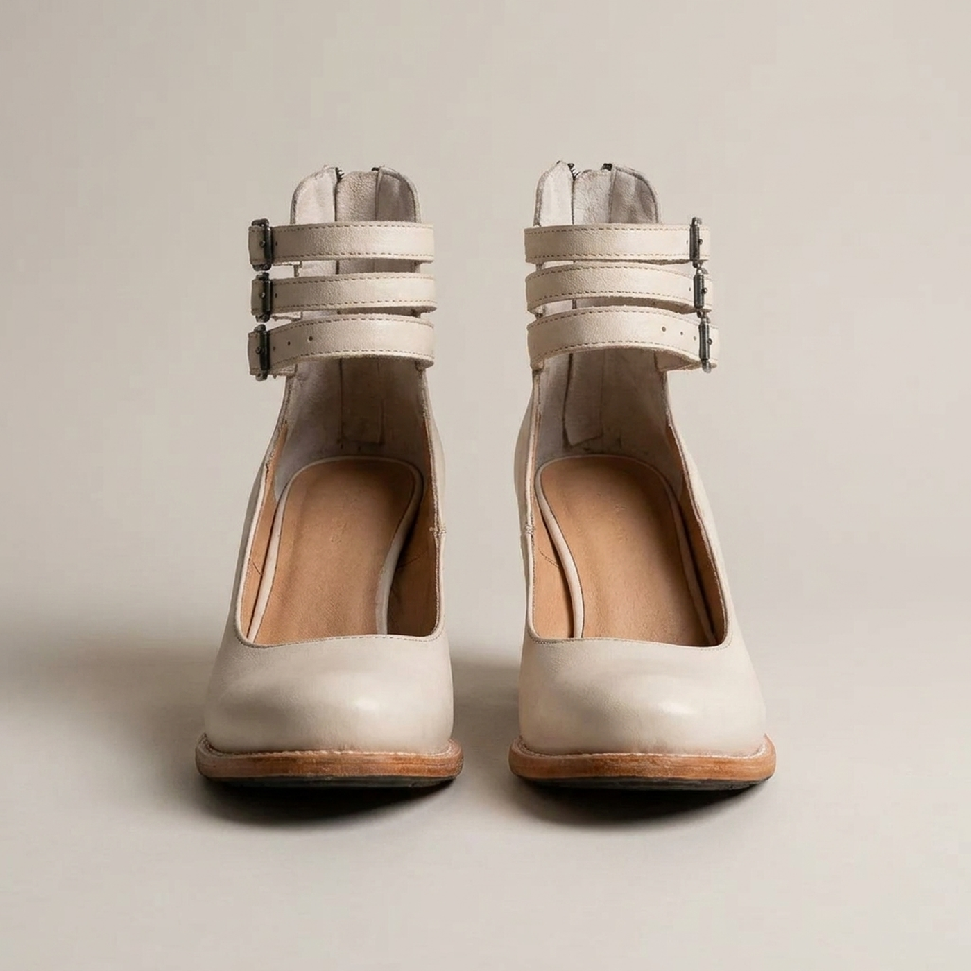 PLUXSTYLE::numise::graceful-comfort-ankle-boots::pack-white